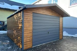 Garaż blaszany 4x5 SUPERLINE z wypustem 12