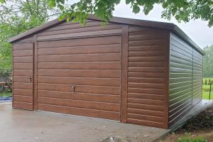 5x5 dwuspad SUPERLINE-PLUS ciemny orzech + rynny i drzwi